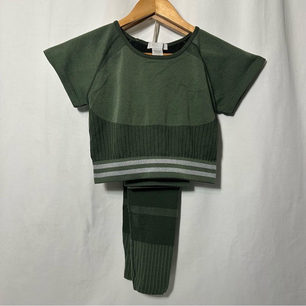 AQ Sport Workout outfit, Size L/XL, (2 piece)